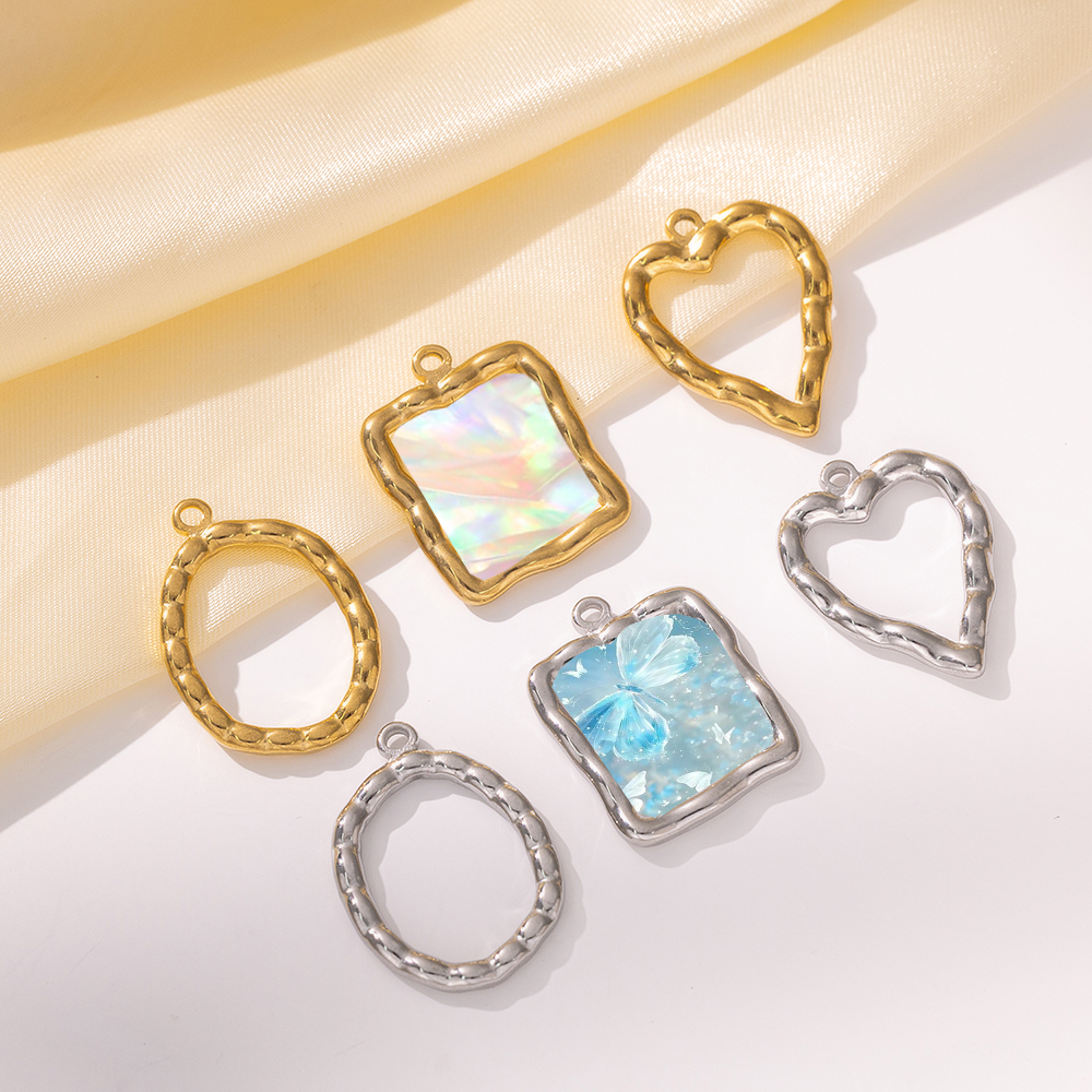 Vintage Jewelry Collection - 5pcs Stainless Steel Heart Round Open