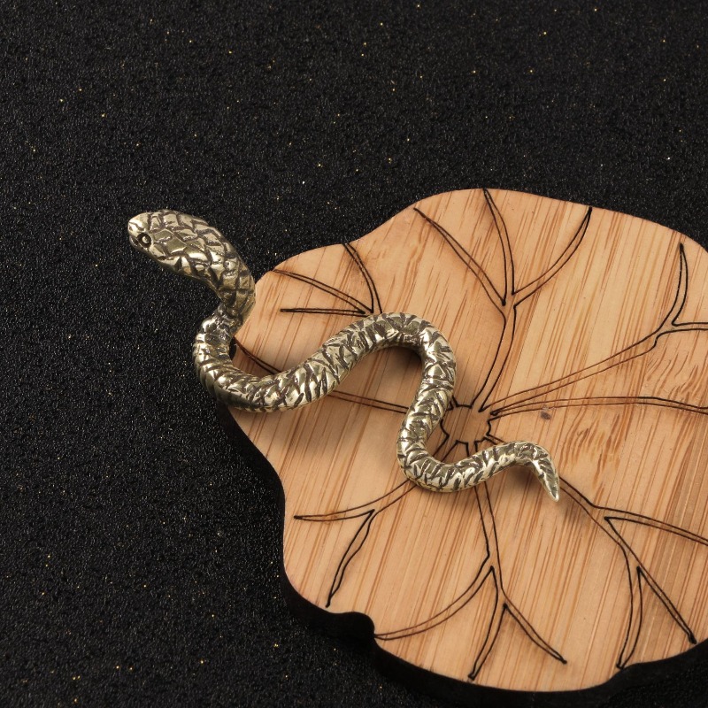 1 PC Solid Brass Carved Cobra  - مراجعة Vintage Collectible Christmas Ornaments وسعره