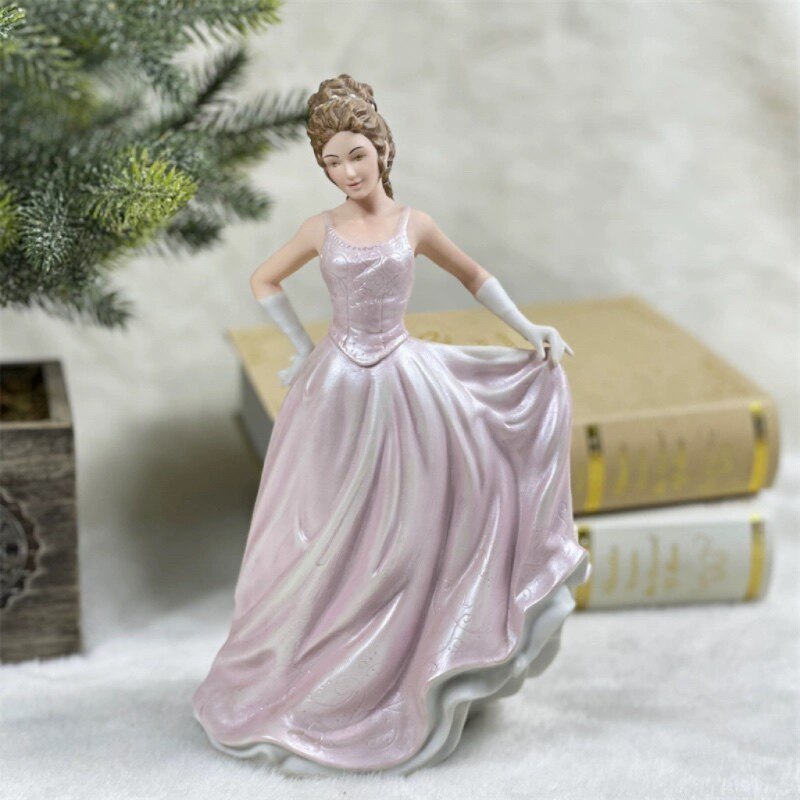 Vintage Porcelain Lady Figurin - مراجعة Vintage Collectible Ornaments وسعره