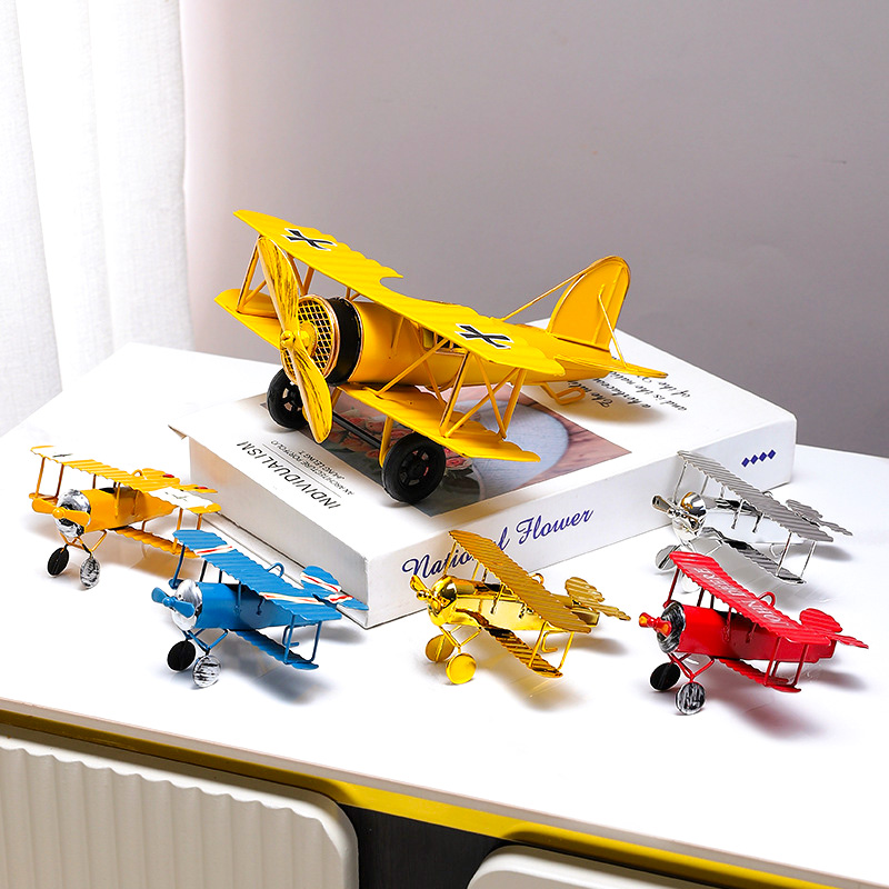 Vintage Metal Airplane Model R - مراجعة Vintage Collectible Ornaments وسعره