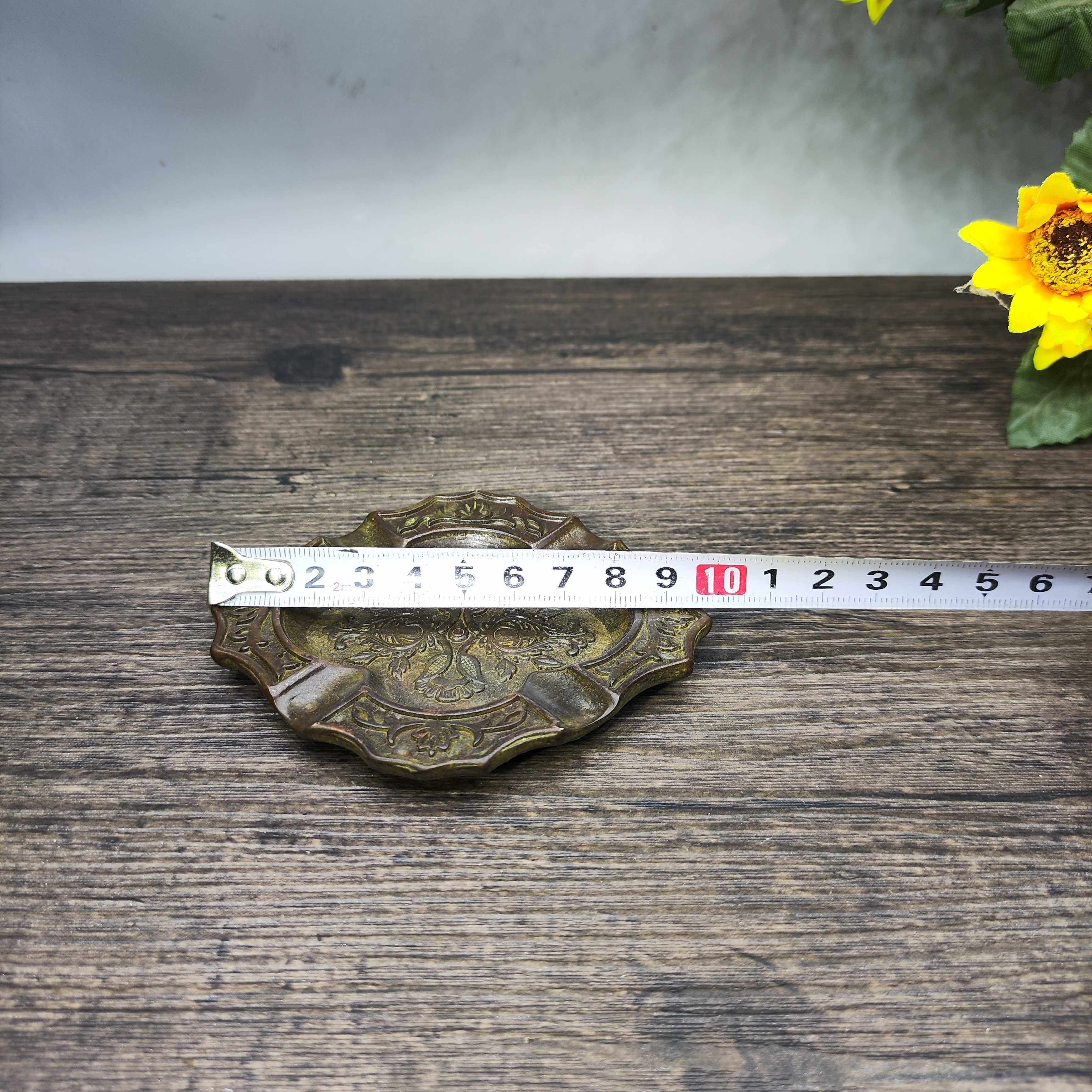 Vintage Brass Flower Rich Patt - مراجعة Vintage Collectible Ashtrays وسعره
