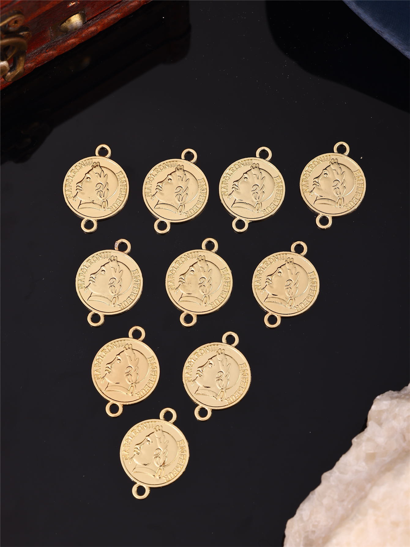 Coin-Shaped DIY Women's Robe A - مراجعة Vintage Jewelry Collection وسعره
