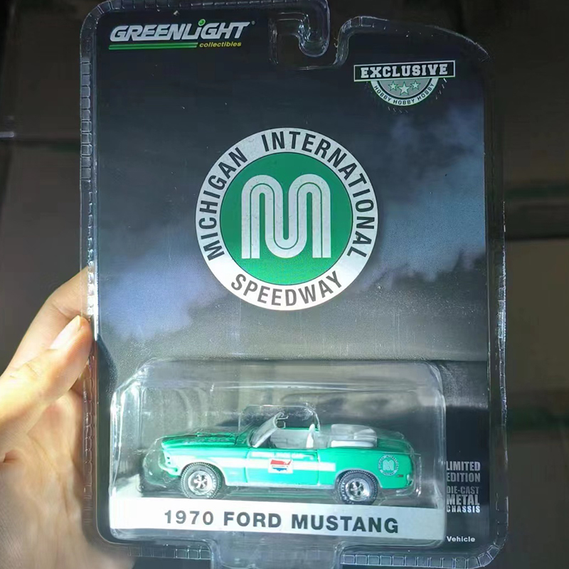 Greenlight Diecast 1:64 Scale  - مراجعة Vintage Collectible Toy Cars وسعره