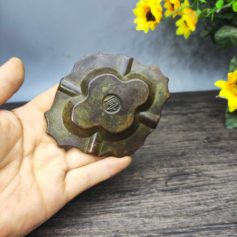 Antique collection, vintage -p - مراجعة Vintage Collectible Ashtrays وسعره