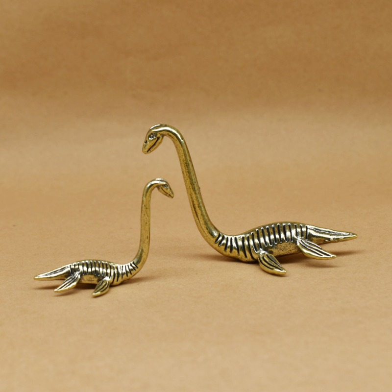 Loch Ness Monster Creature Bra - مراجعة Vintage Collectible Ornaments وسعره