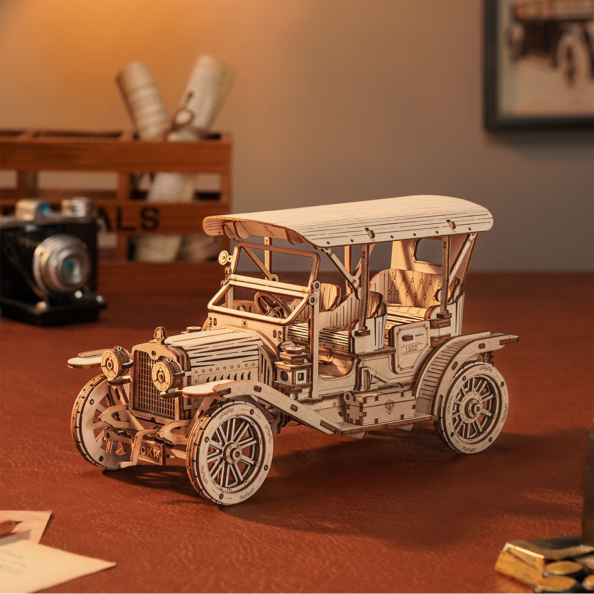 Robotime Rokr Classic Car 3D W - مراجعة Vintage Collectible Cars وسعره