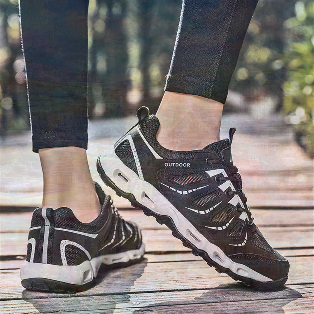 Sumer Round Tip Silver Sneaker - مراجعة Vintage Collection Playset وسعره