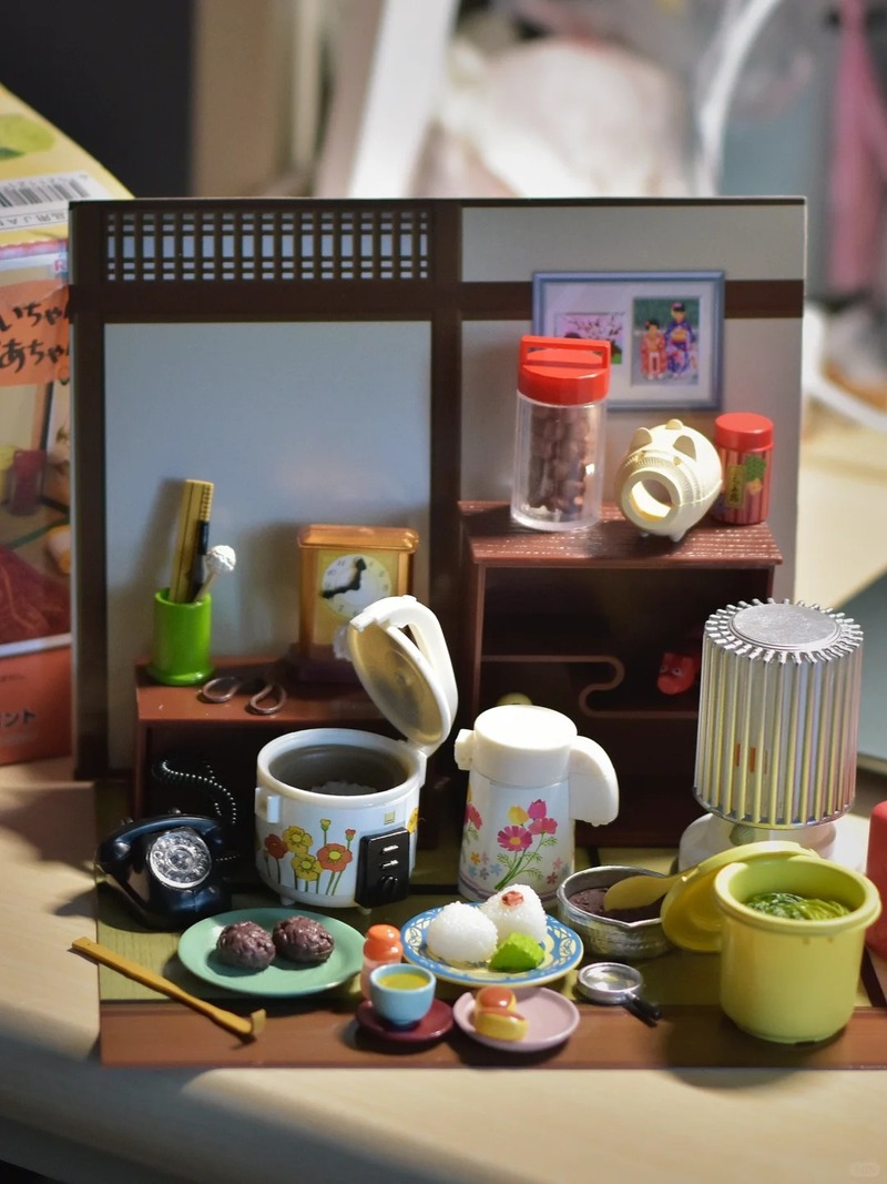 Re-Ment Vintage 80s Grandparen - مراجعة Vintage Collection Playset وسعره