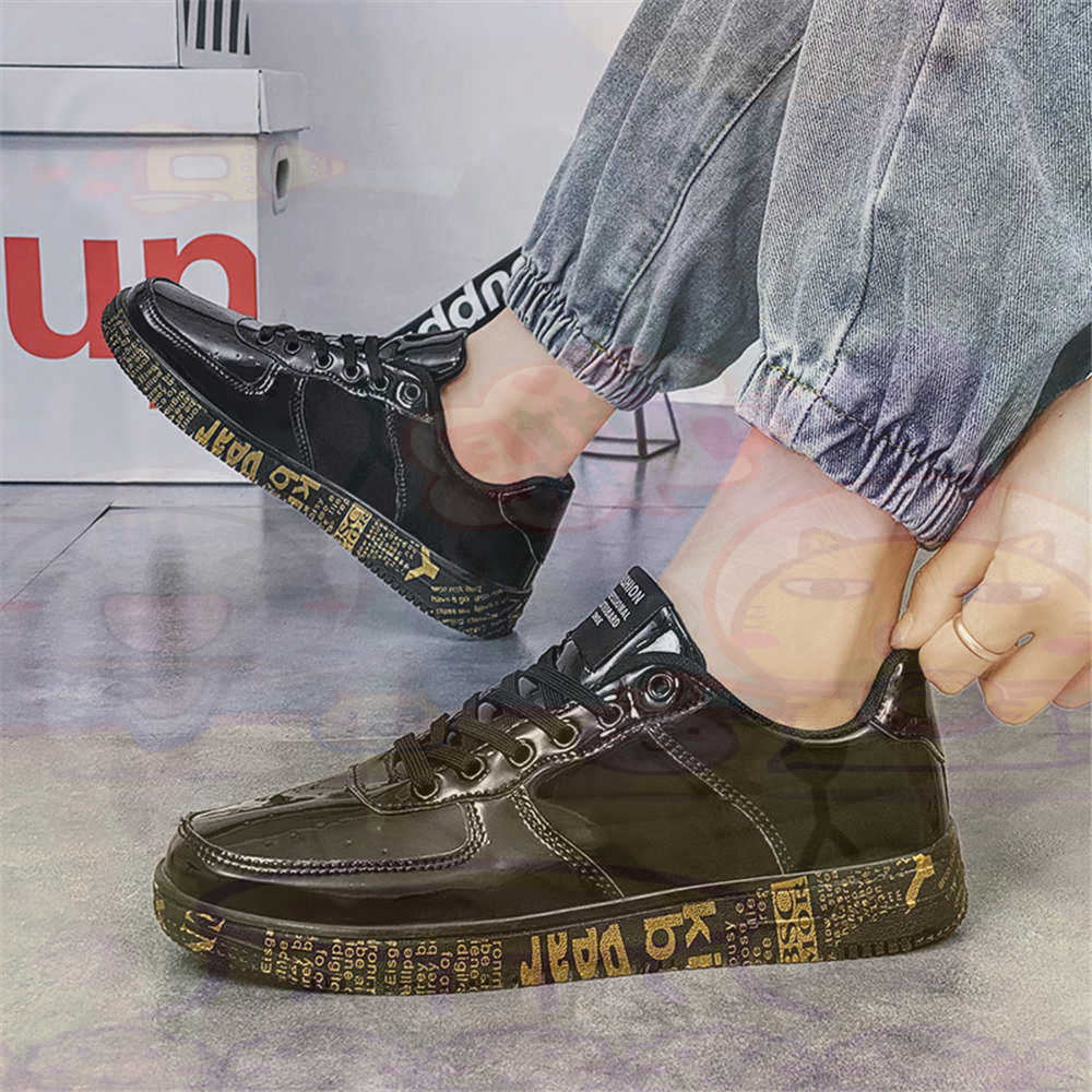 Round Foot Size 45 Sneakers Wh - مراجعة Vintage Collection Playset وسعره