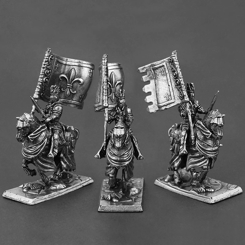 Vintage Knight Metal Figurines - مراجعة Vintage Collectible Christmas Ornaments وسعره